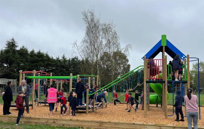 Ash28chertseySchool playground1 (Medium)