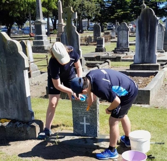 Ash16ATC Cadets grave clean (Medium)