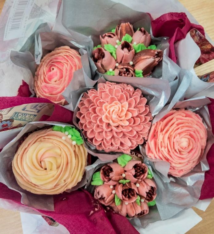 Ash 12 Bake my Day cup cakes