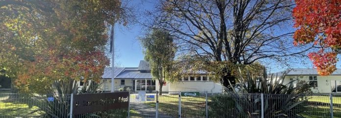 Ash30MtSomersSchool