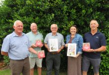 Lions gift cakes to hospice