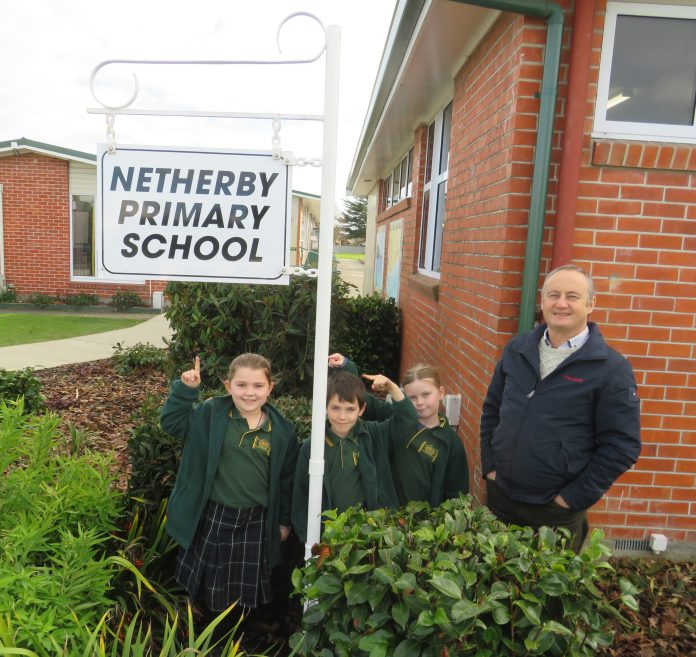 Ash2NetherbySign 2